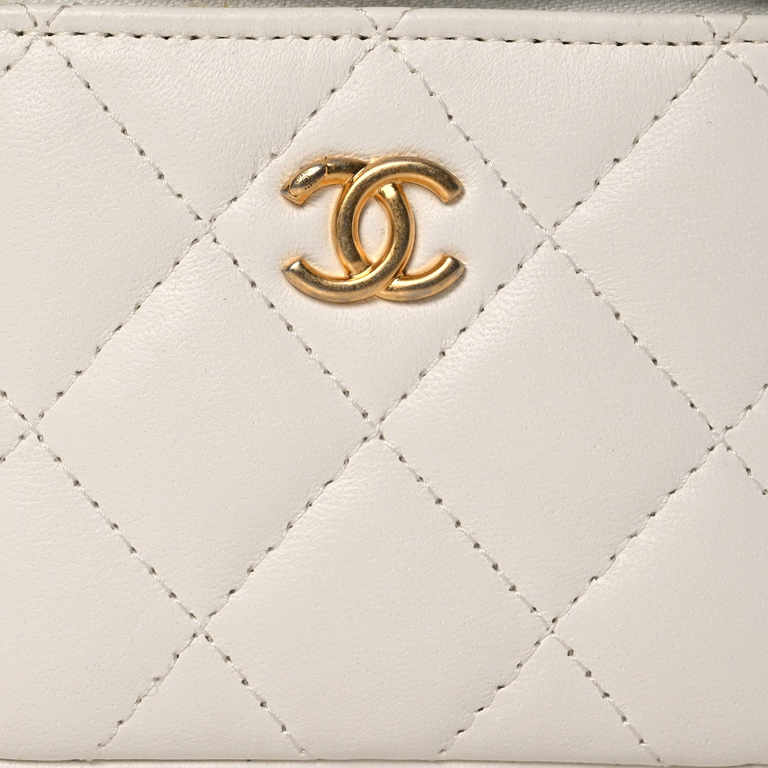 Chanel Lambskin Quilted Pearl Crush Mini Vanity Case With Chain White 8 of 13