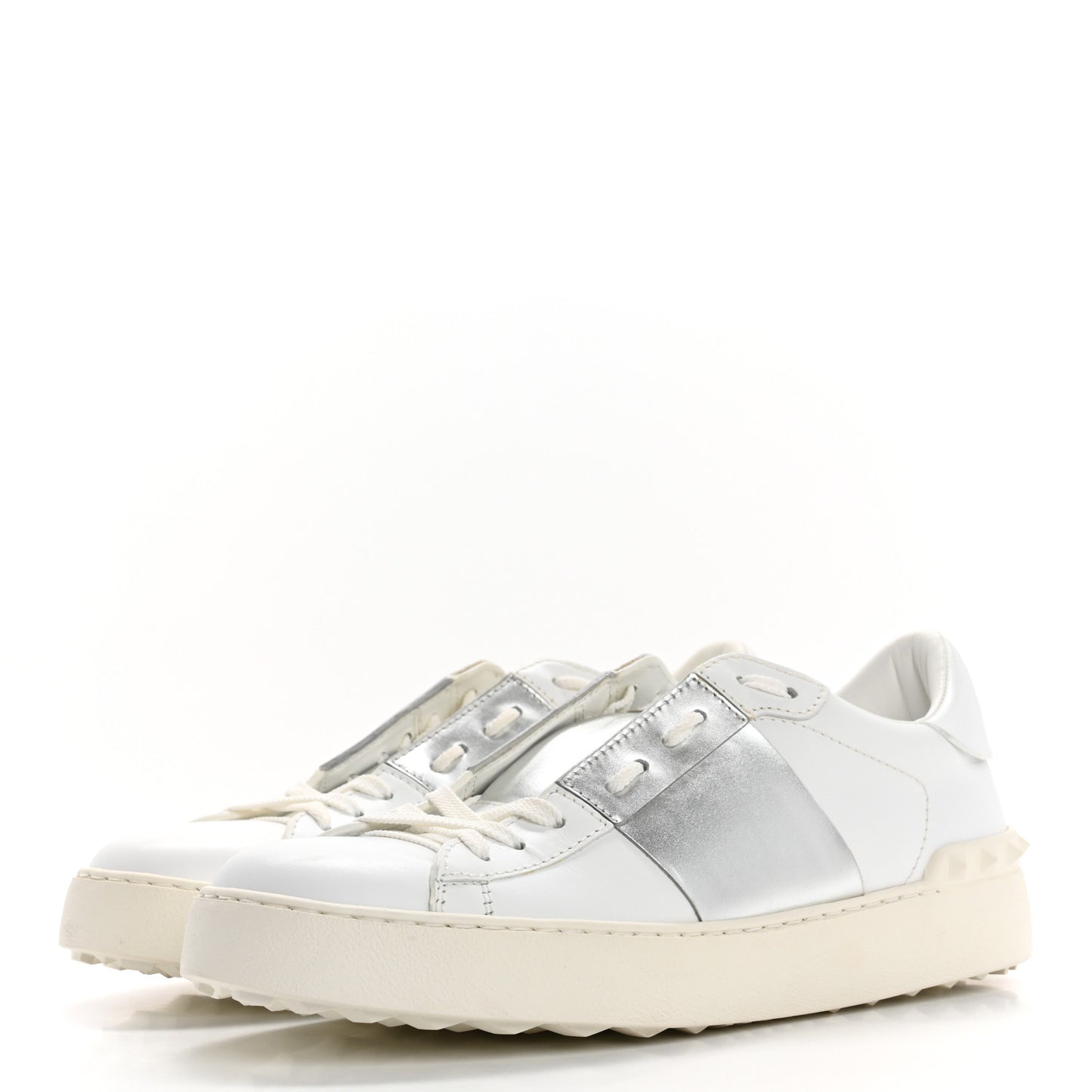 Calfskin Rockstud Open Sneakers 40 White Pewter