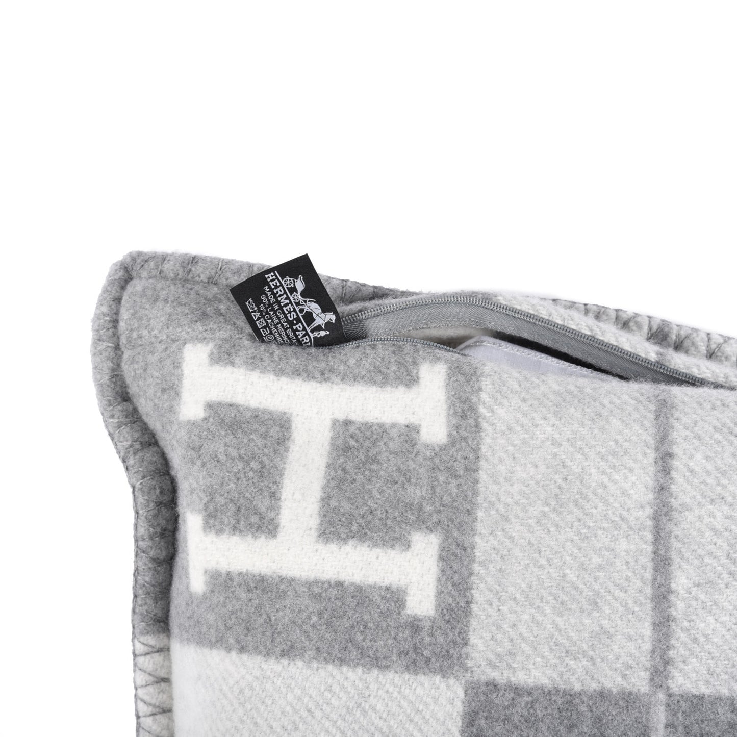 Wool Cashmere Avalon III Pillow PM Ecru Gris Clair