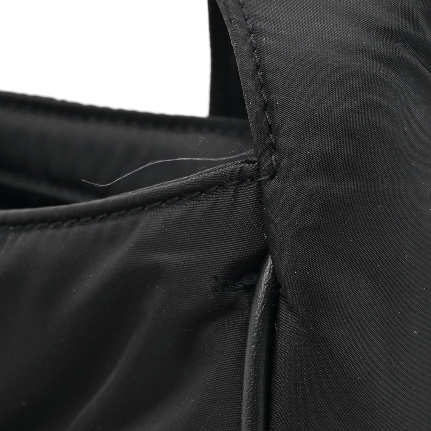 Econyl Nylon Le 5 A 7 Hobo Black