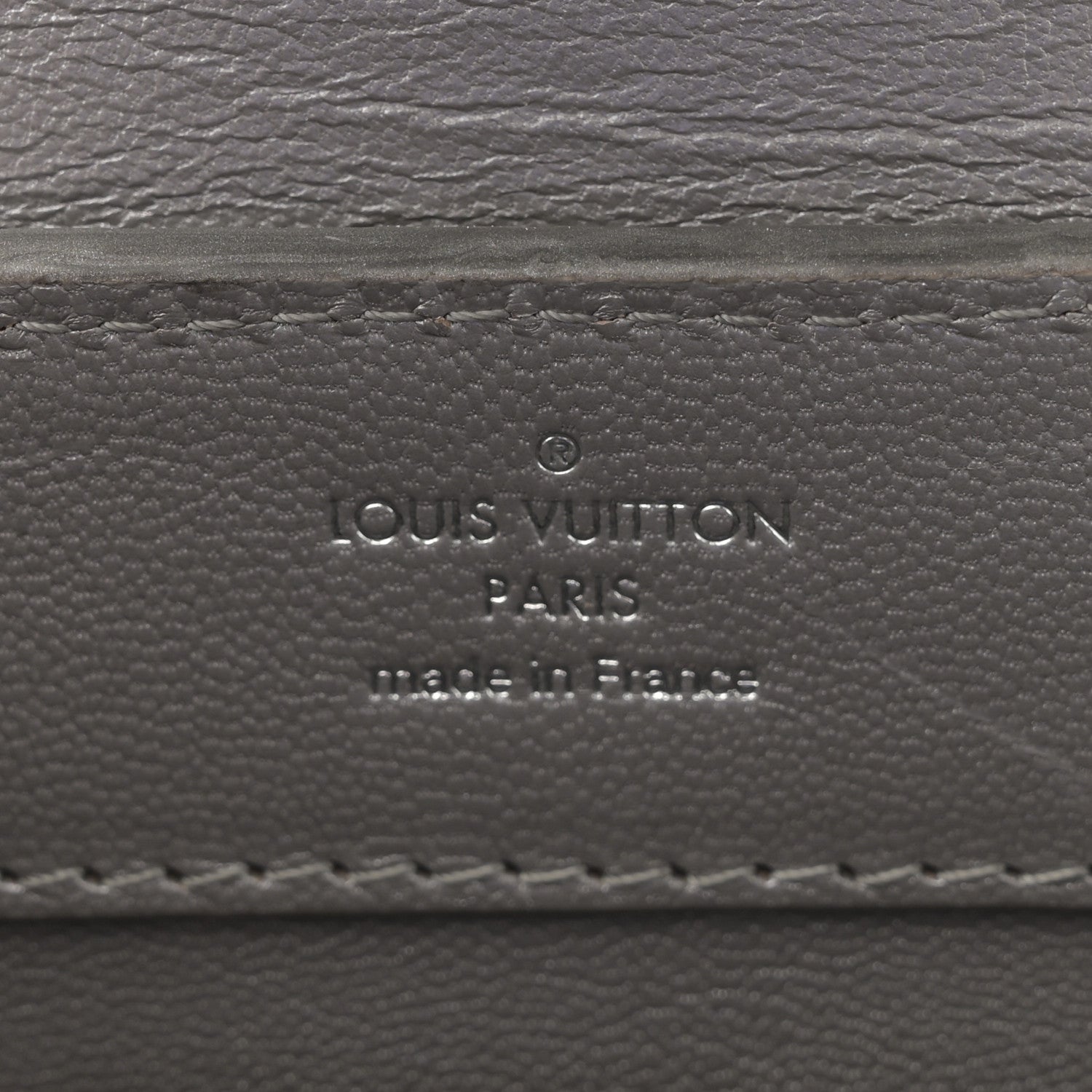 Louis Vuitton Lizard Mini Capucines Argento 1767027 – FASHIONPHILE
