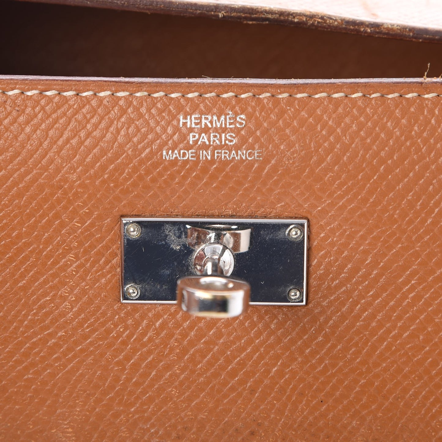Epsom Kelly Longue Wallet Gold