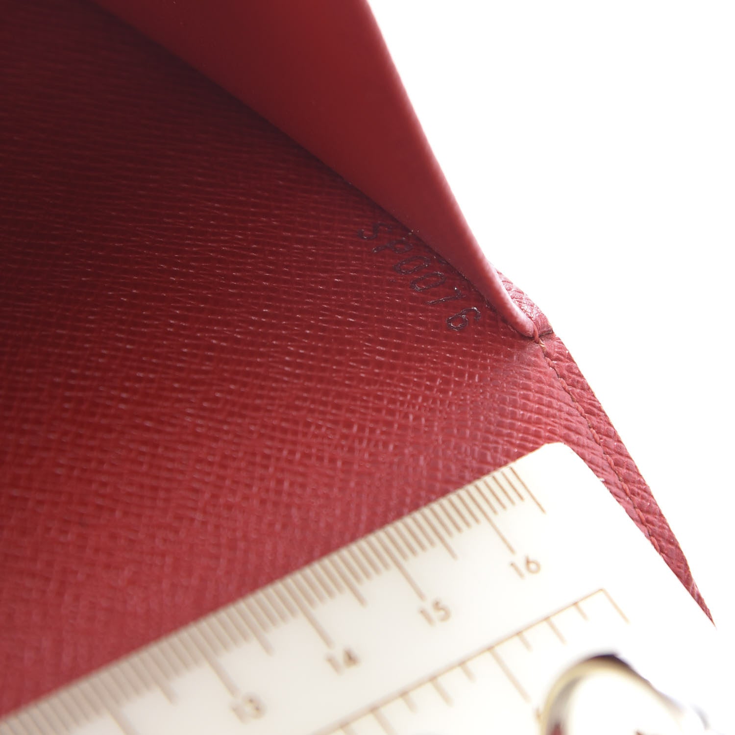 Louis Vuitton Epi Medium Ring Agenda Cover Rouge 7 of 10