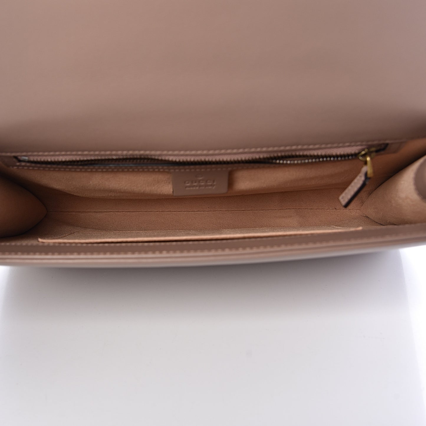 Calfskin Matelasse GG Marmont Clutch Porcelain Rose