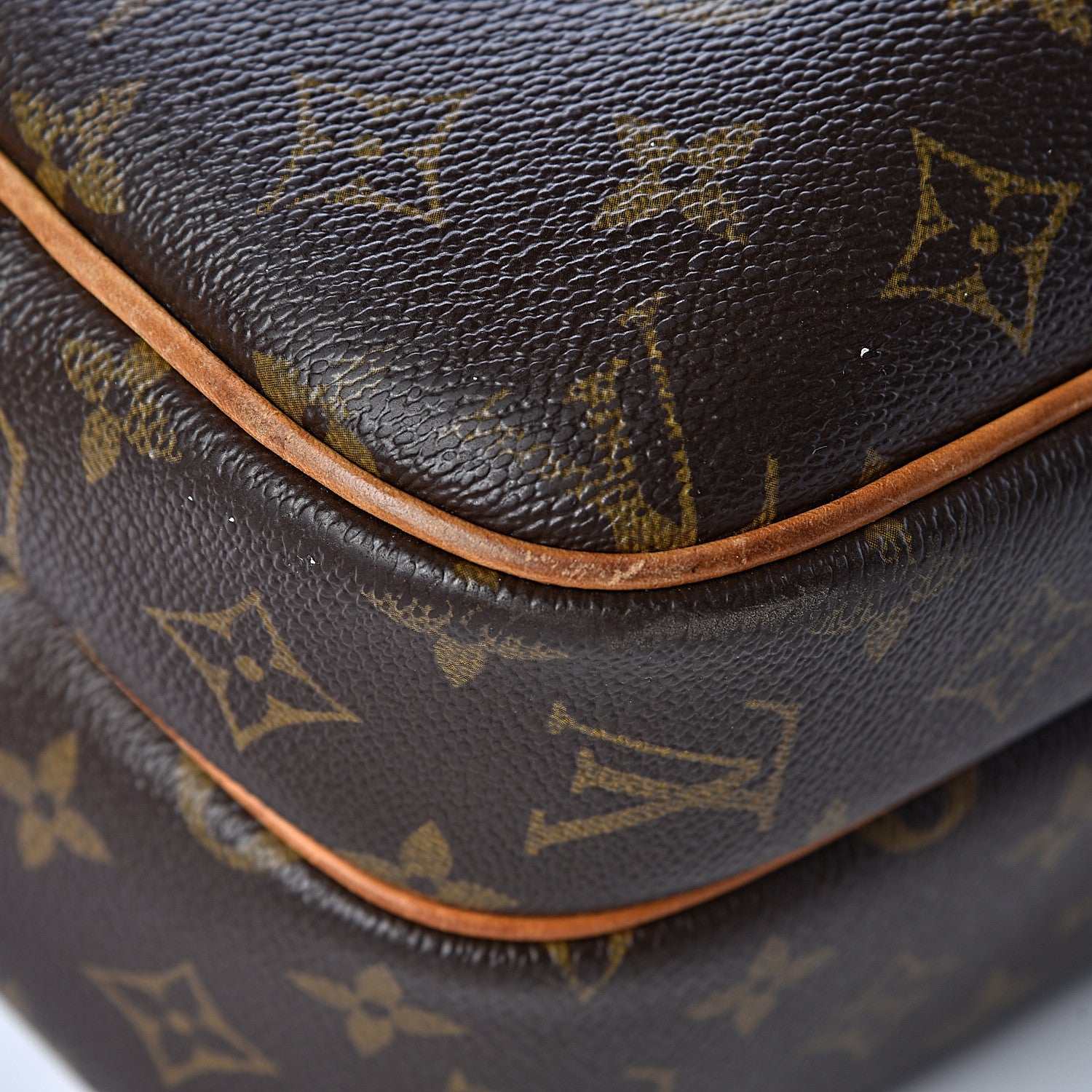 Louis Vuitton Monogram Reporter PM 8 of 24