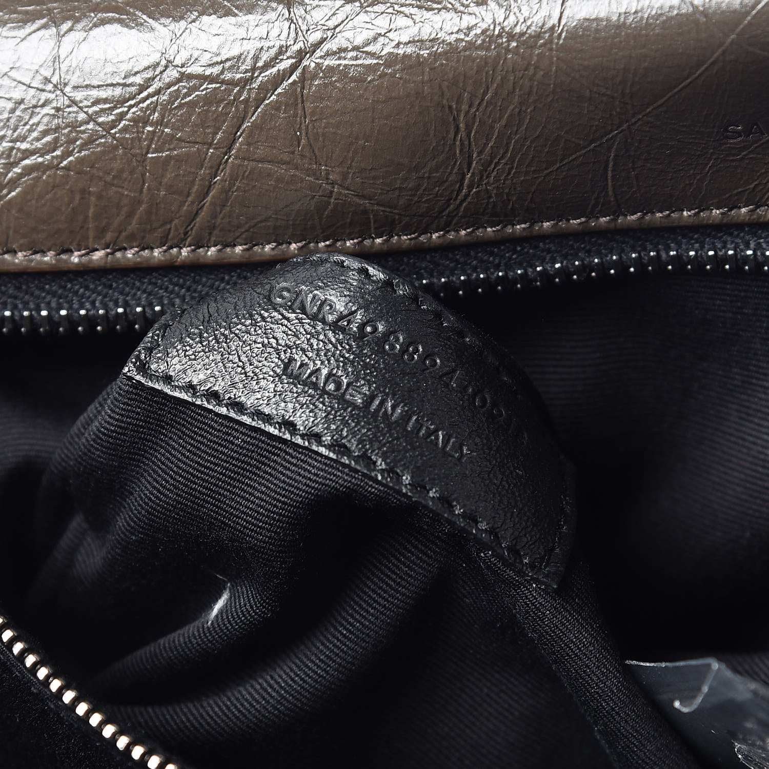 Saint Laurent Crinkled Calfskin Matelasse Monogram Medium Niki Chain Satchel Faggio 8 of 11
