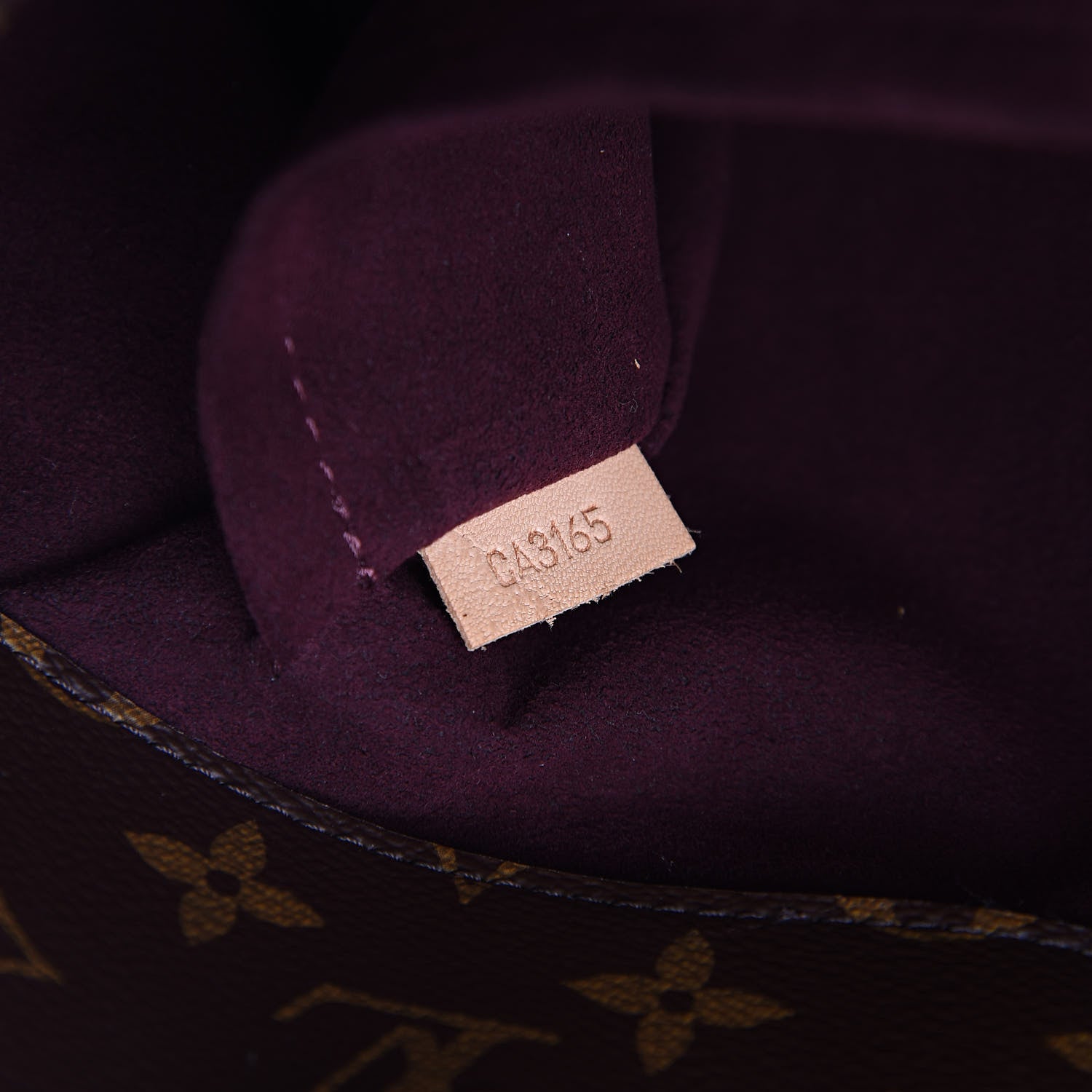 Louis Vuitton Monogram Montaigne MM 7 of 11