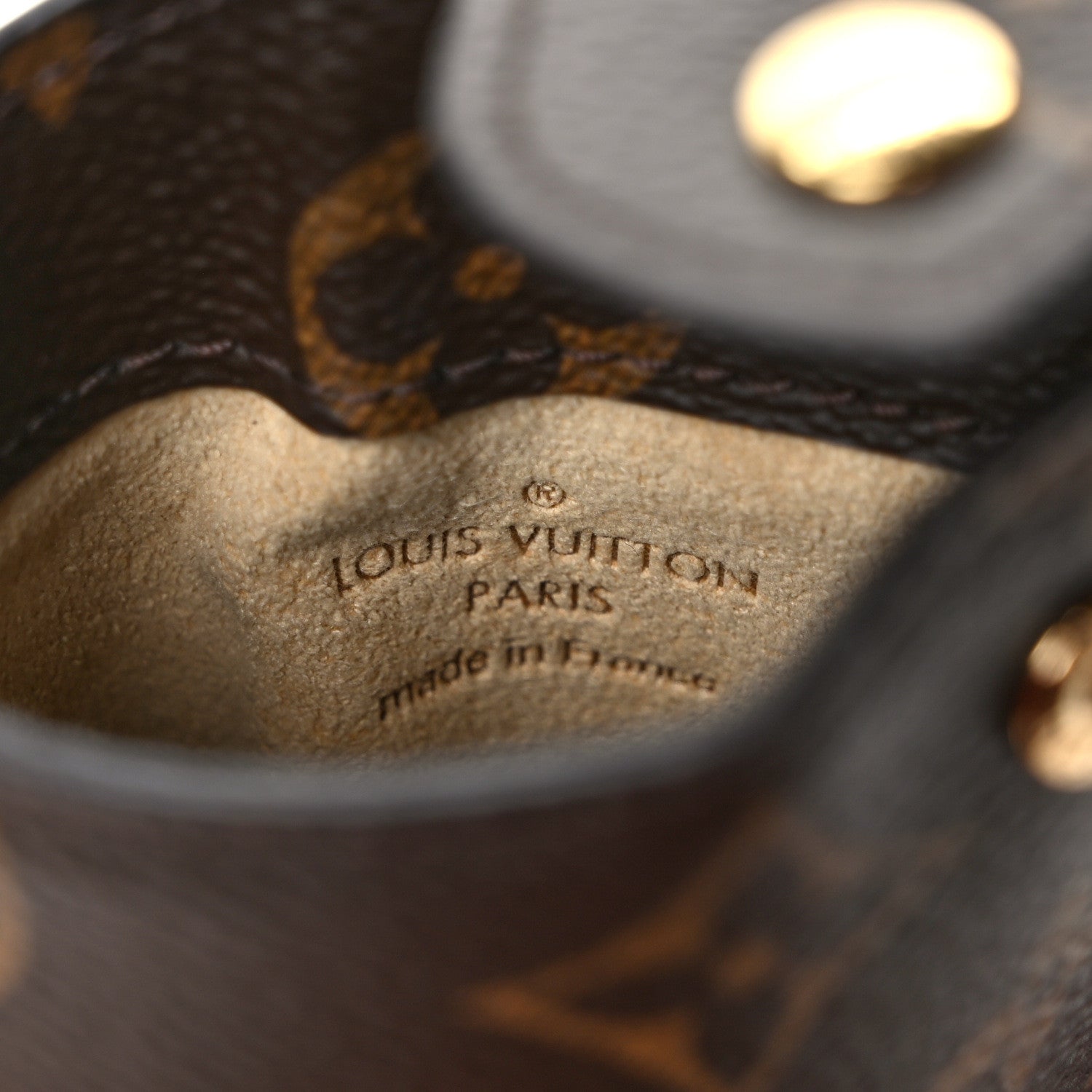 Louis Vuitton Monogram Sunglasses Case MM 6 of 7