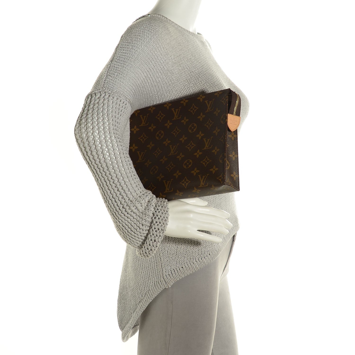 Louis Vuitton Monogram Toiletry Pouch 26 2 of 8
