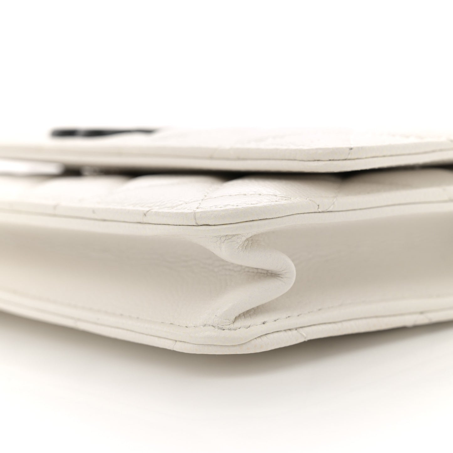 Caviar Quilted My Everything Wallet On Chain WOC White