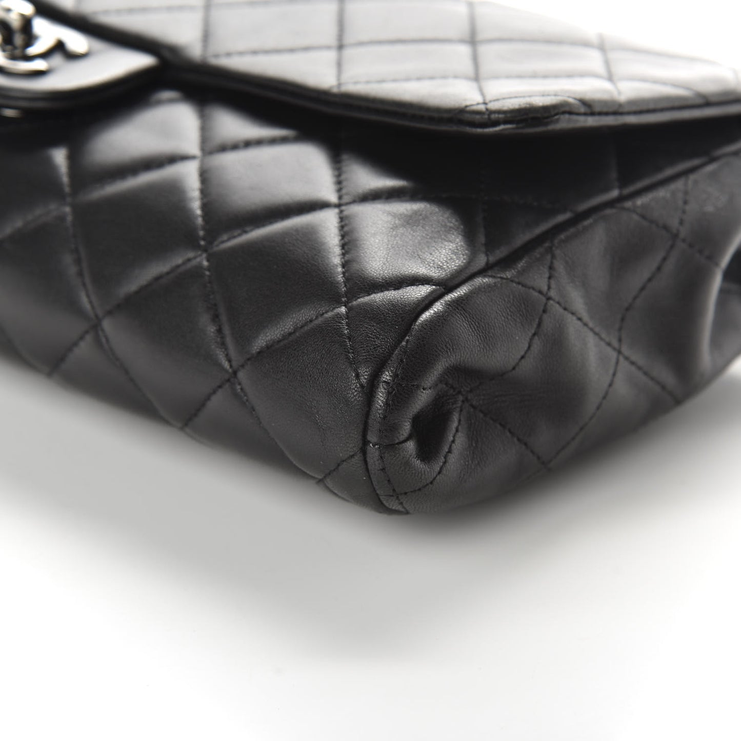 Lambskin Quilted Clutch With Chain Flap Black