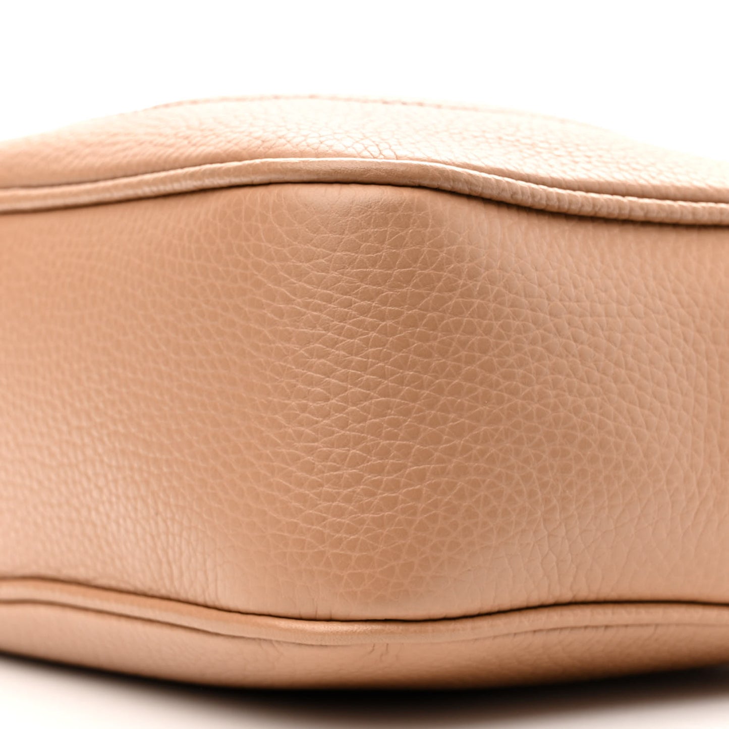 Pebbled Calfskin Small Soho Disco Bag Camelia