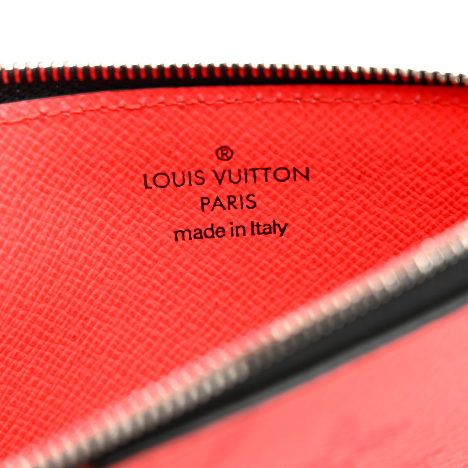 Louis Vuitton Taigarama Coin Card Holder Fire Red 1911434