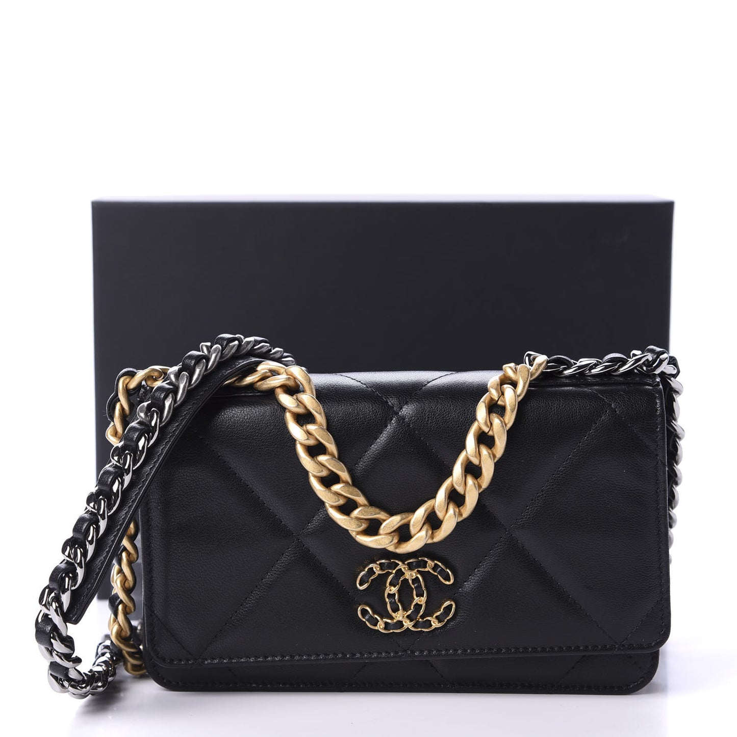Goatskin Quilted 19 Wallet On Chain WOC Black