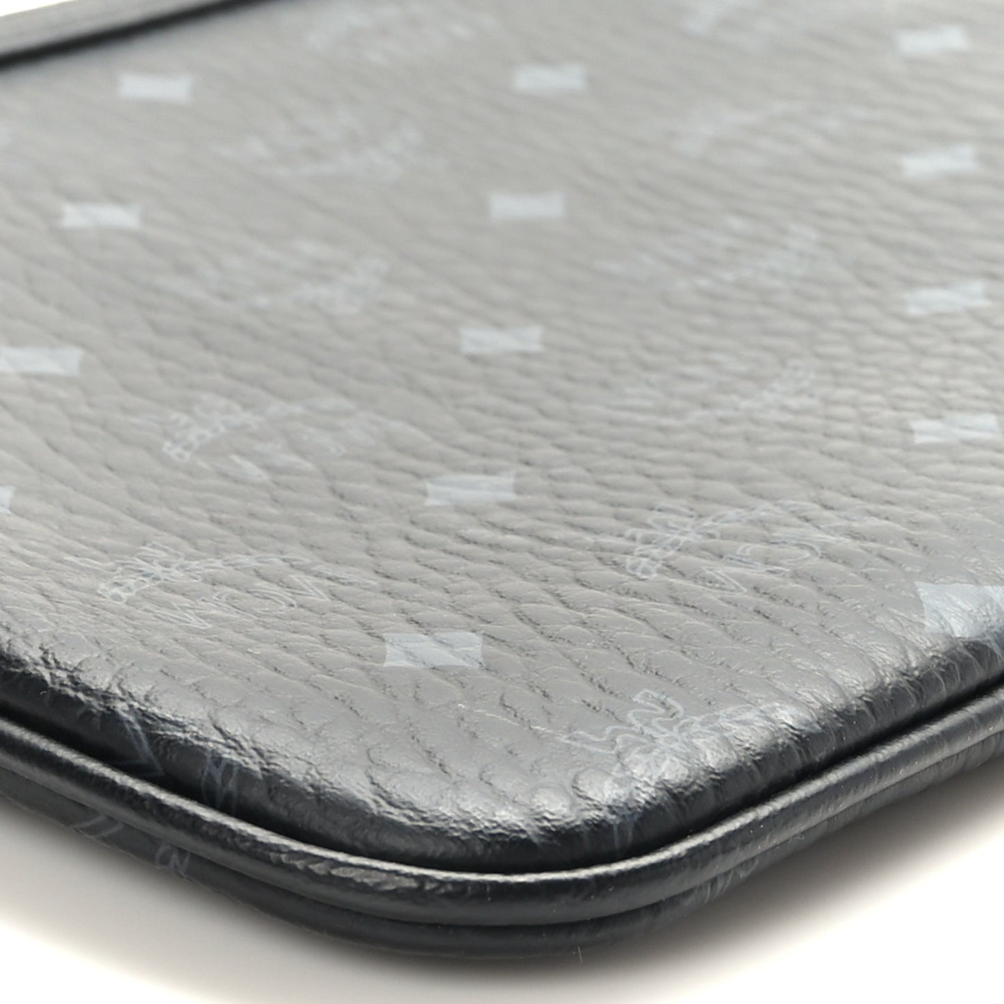 Visetos Stark Wristlet Pouch Black