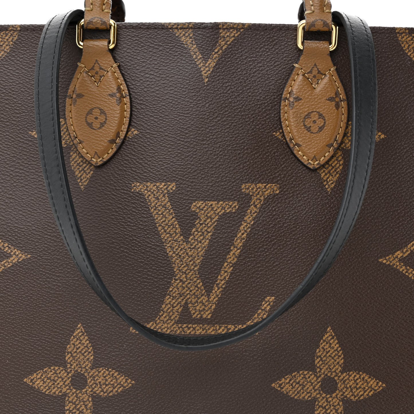 Reverse Monogram Giant Onthego MM