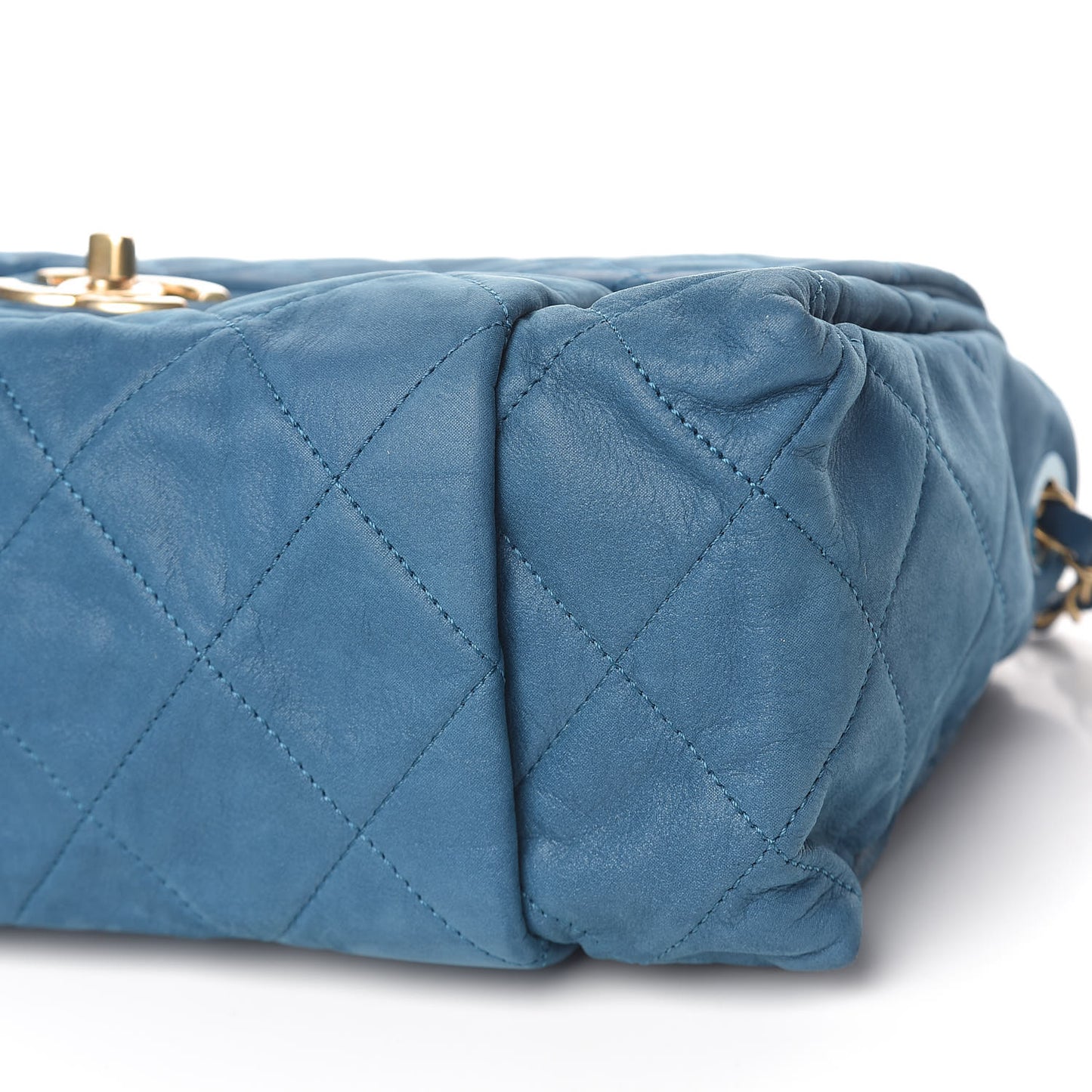 Iridescent Calfskin Large Chic Quilt Flap Dark Blue