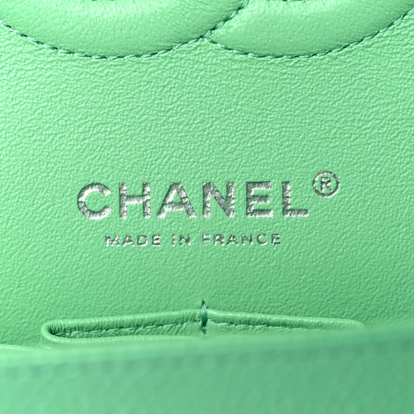 Caviar Chevron Quilted Medium Double Flap Green