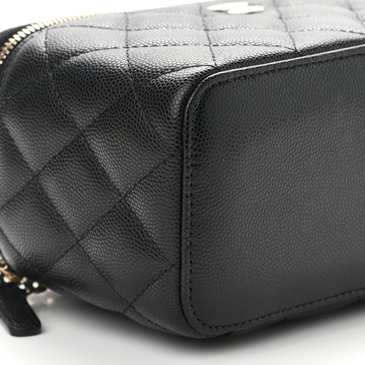 Caviar Quilted Small Vanity Case With Chain Black