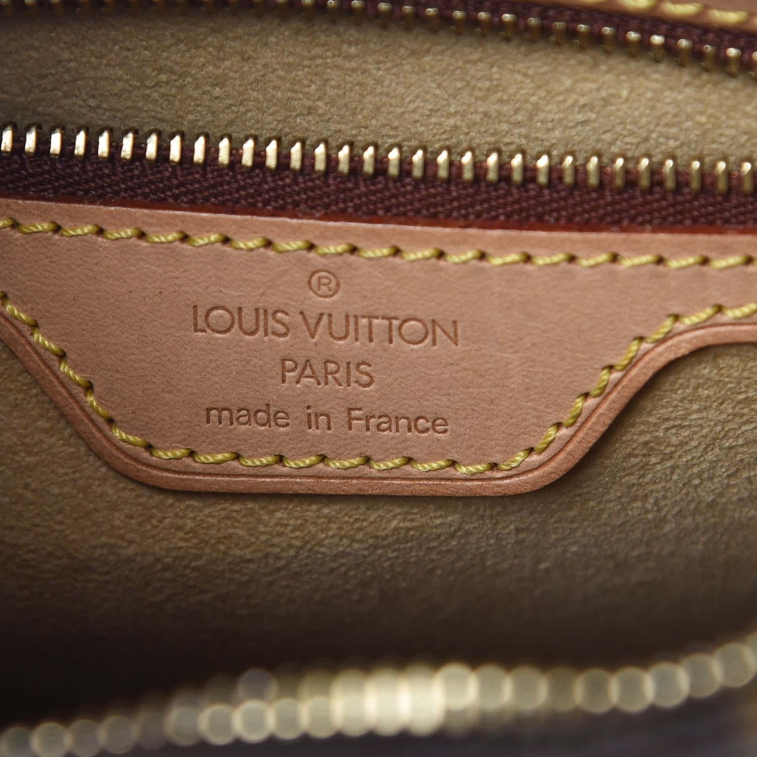 Louis Vuitton Monogram Looping MM 6 of 10
