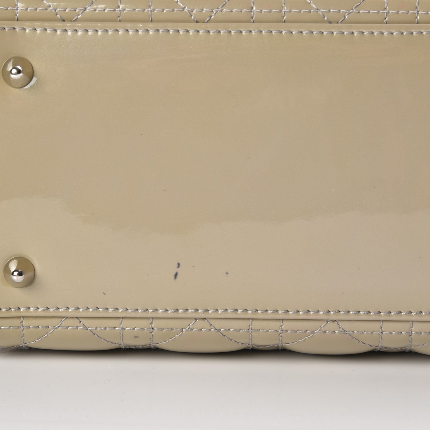Patent Cannage Medium Lady Dior Beige