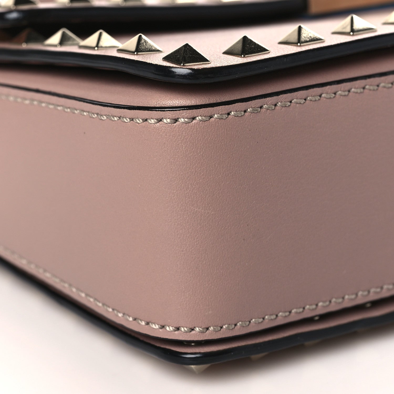 Valentino Garavani Vitello Rockstud Flip Lock Chain Crossbody Bag Poudre 6 of 7