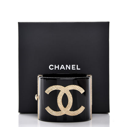Chanel Resin Quilted CC Cuff Black Gold 6 of 6