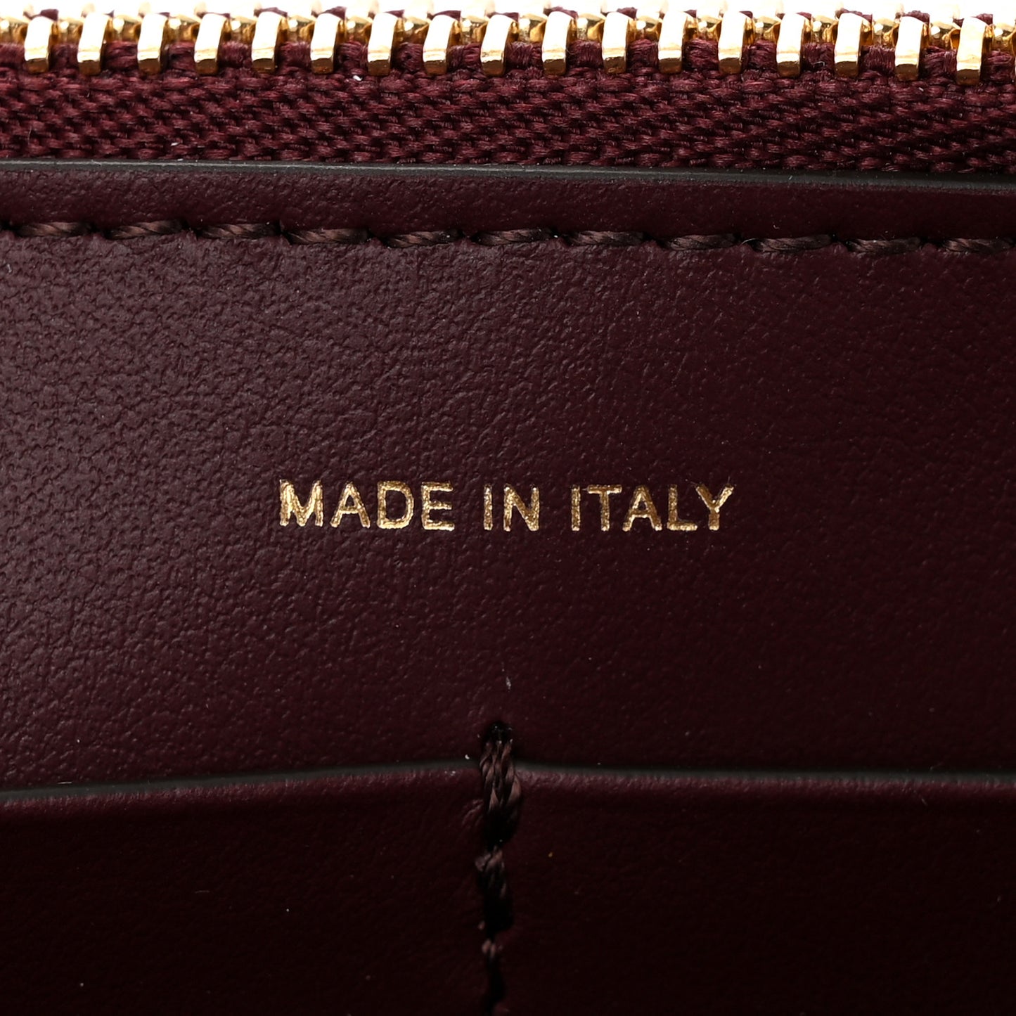 Calfskin Logo Hazelmere Wallet With Detachable Strap Deep Maroon