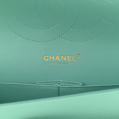 Chanel Caviar Quilted Jumbo Double Flap Green 6 of 10