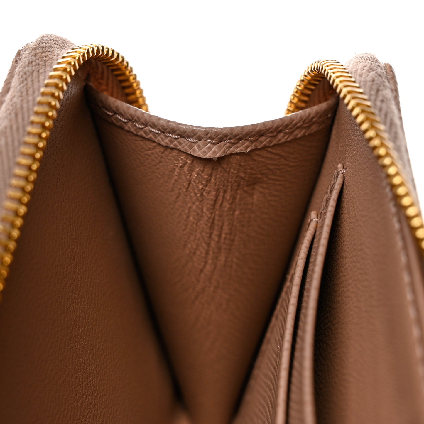 Saffiano Metal Zip Around Keychain Cipria