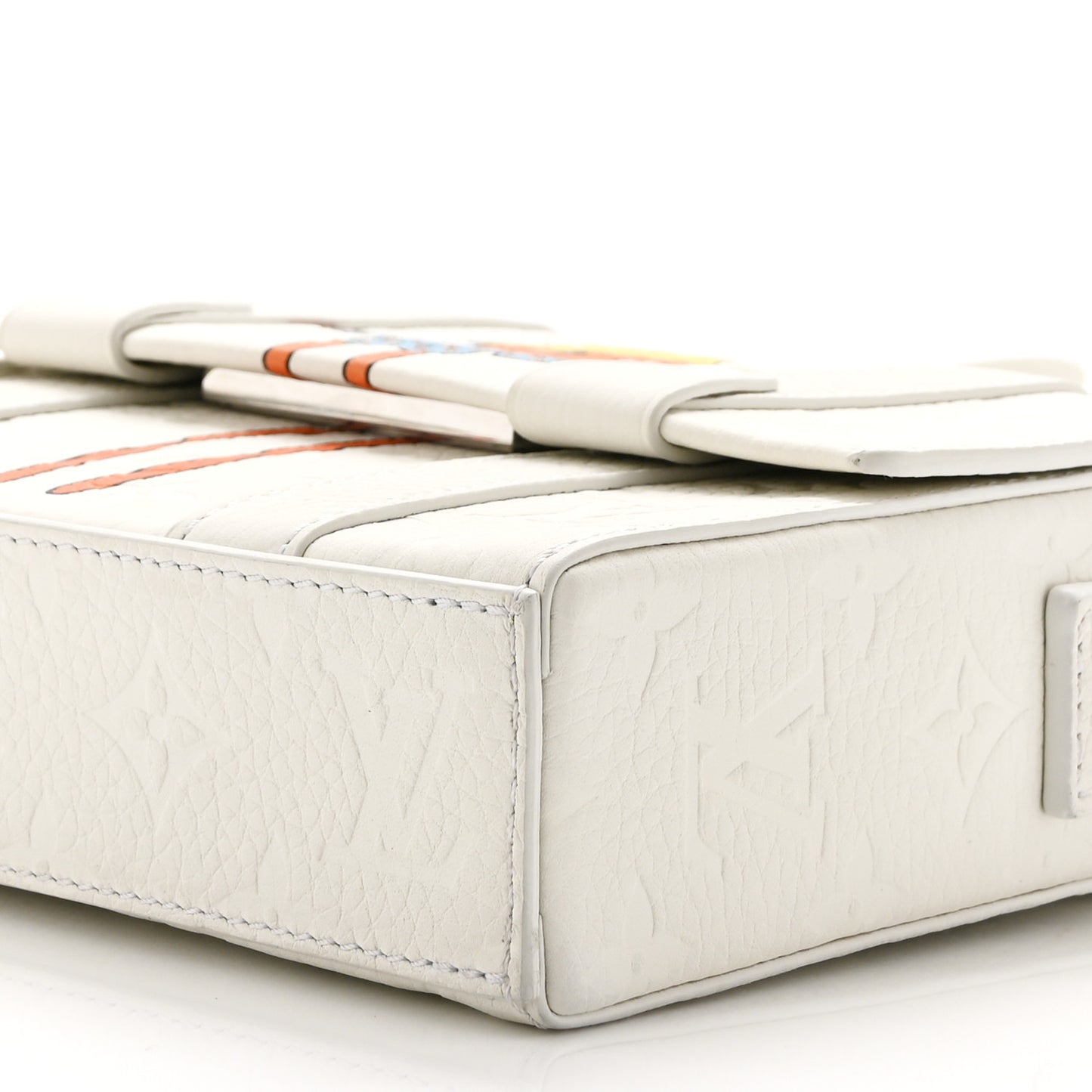 Taurillon Monogram LV Friends Soft Trunk Messenger White