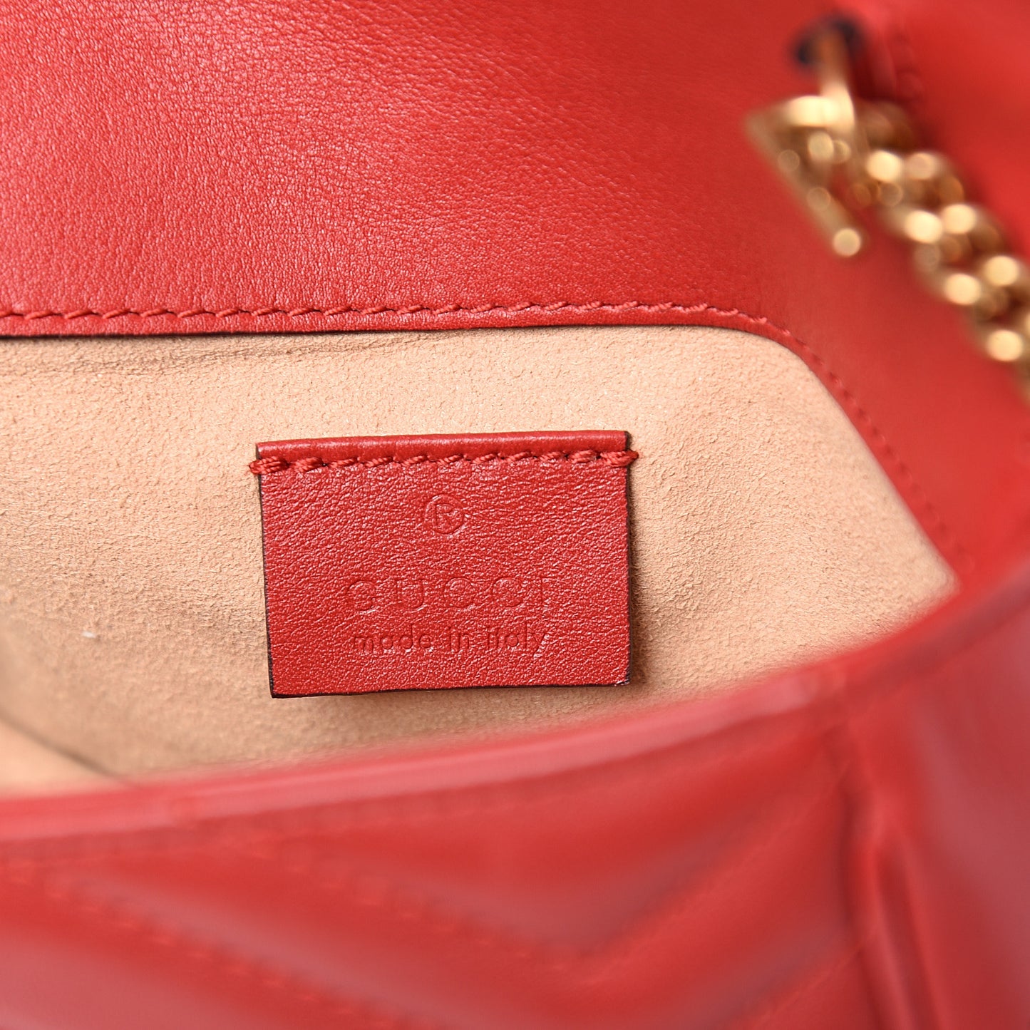 Calfskin Matelasse Super Mini GG Marmont Shoulder Bag Hibiscus Red