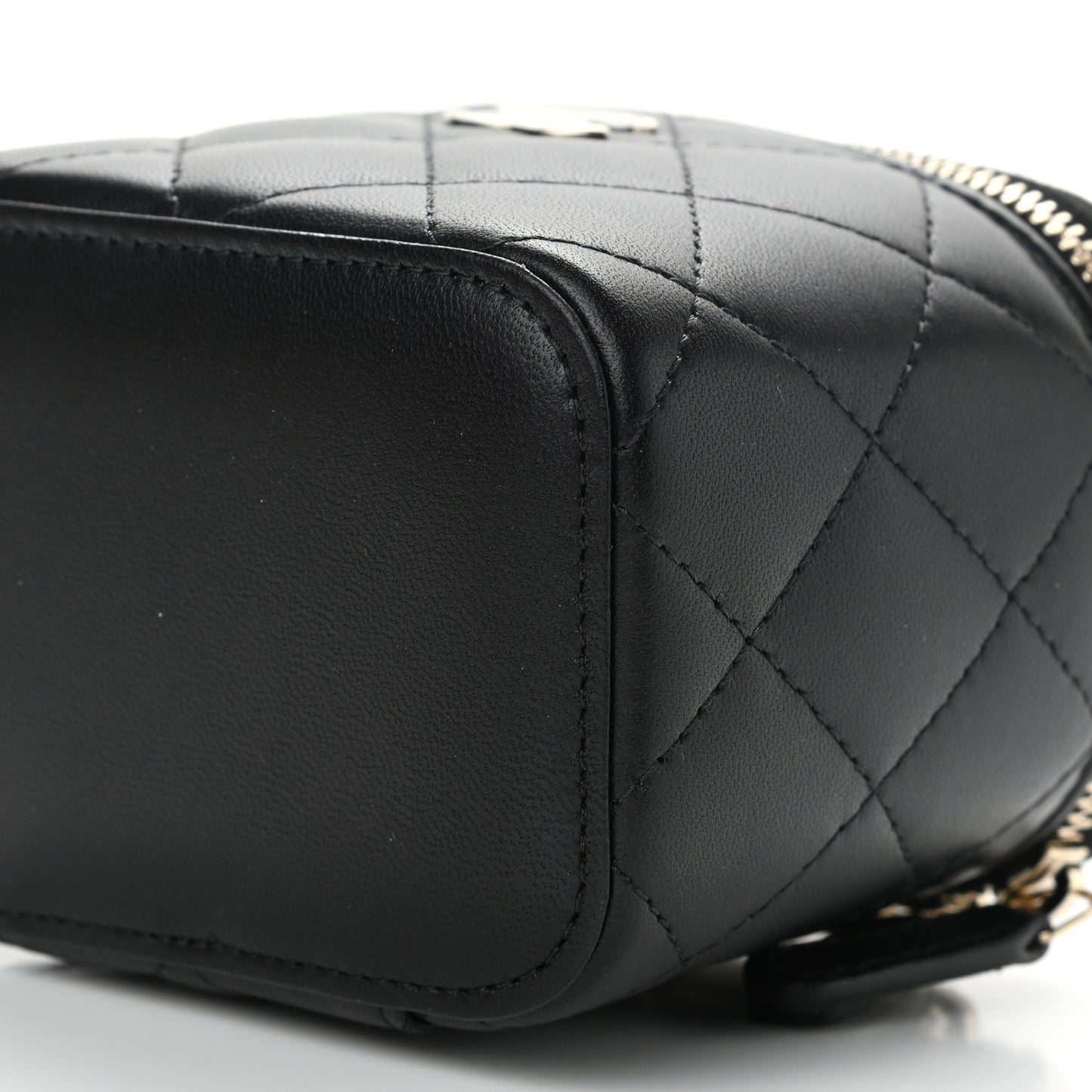 Lambskin Quilted Mini Vanity Case With Pearl Chain Black