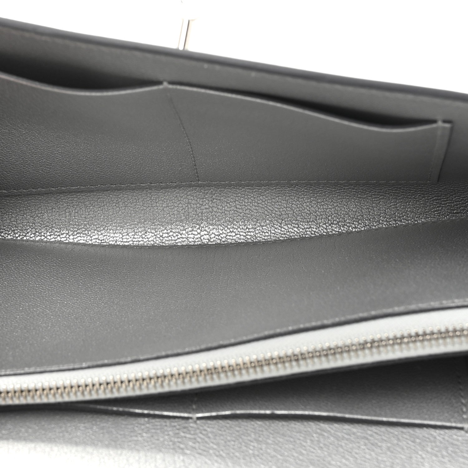 Hermes Metallic Chevre Chamkilight Kelly Wallet To Go Argent 5 of 11