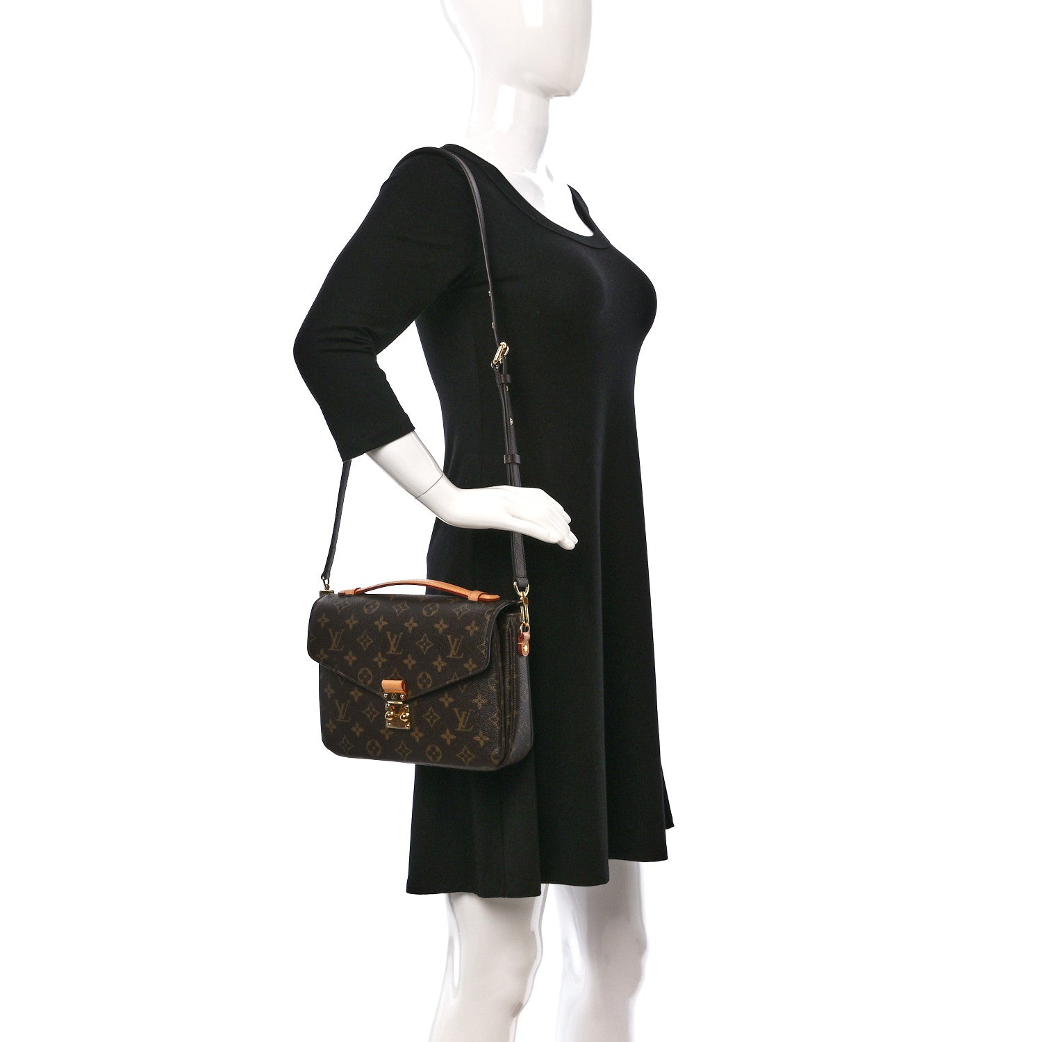 Louis Vuitton Monogram Pochette Metis 2 of 12