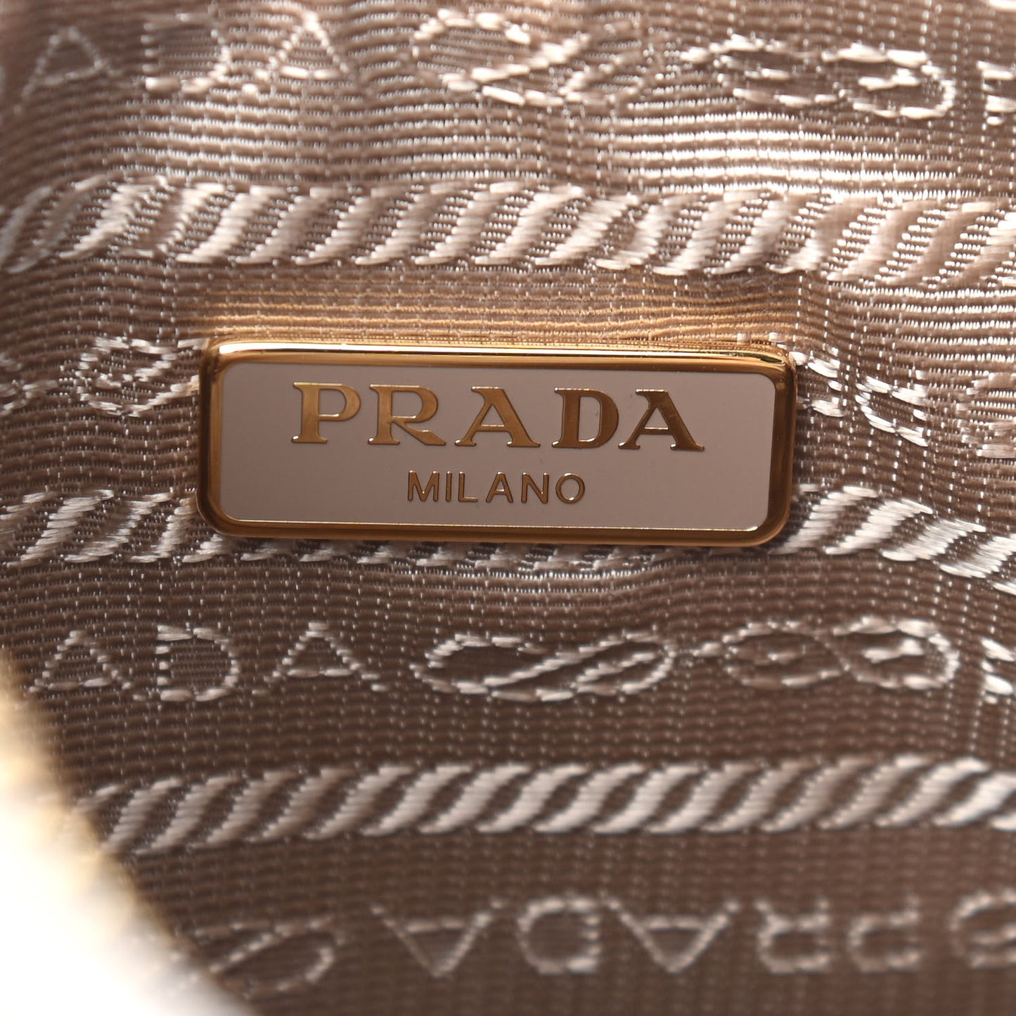 Saffiano Re-Edition 2005 Shoulder Bag Ninfea