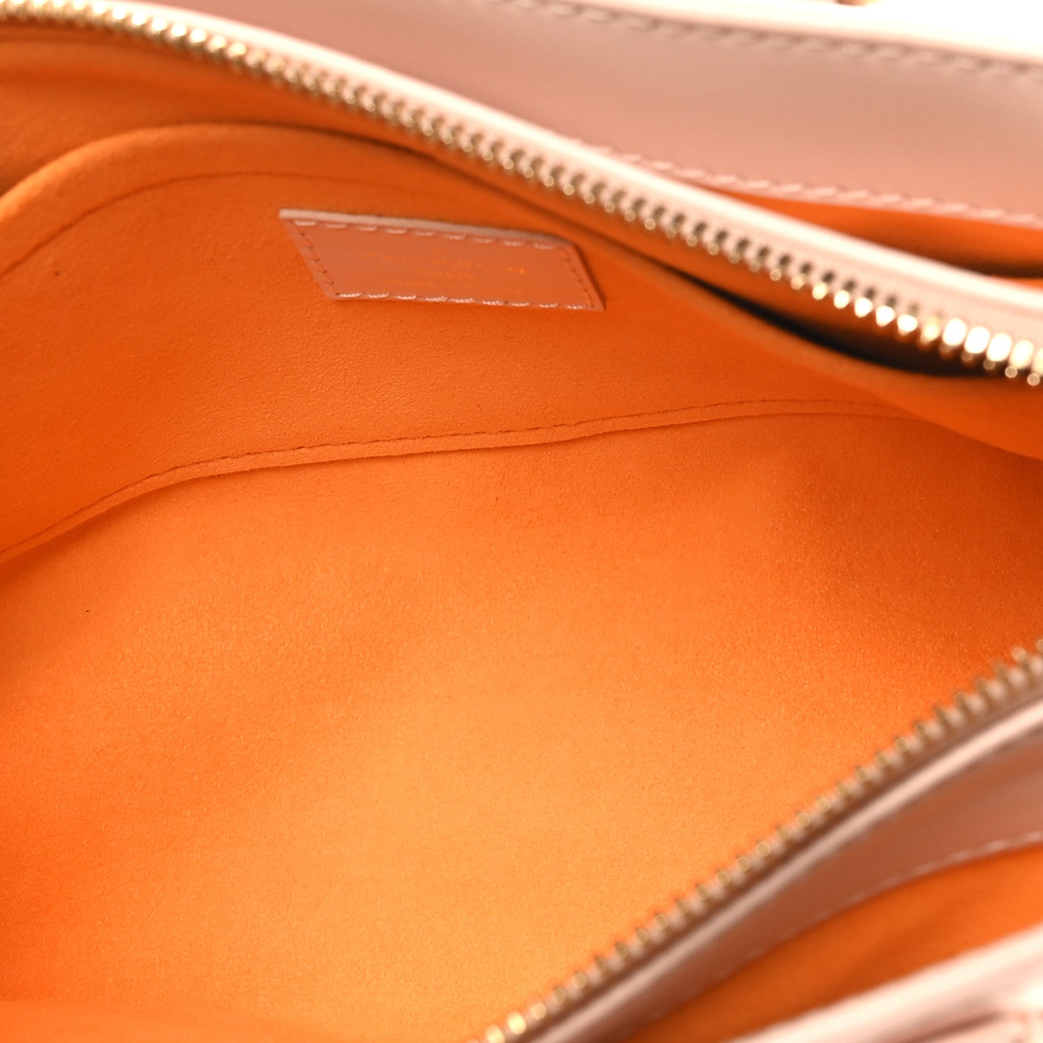 Louis Vuitton Calfskin OnTheGo East West Pearl Pink 5 of 10