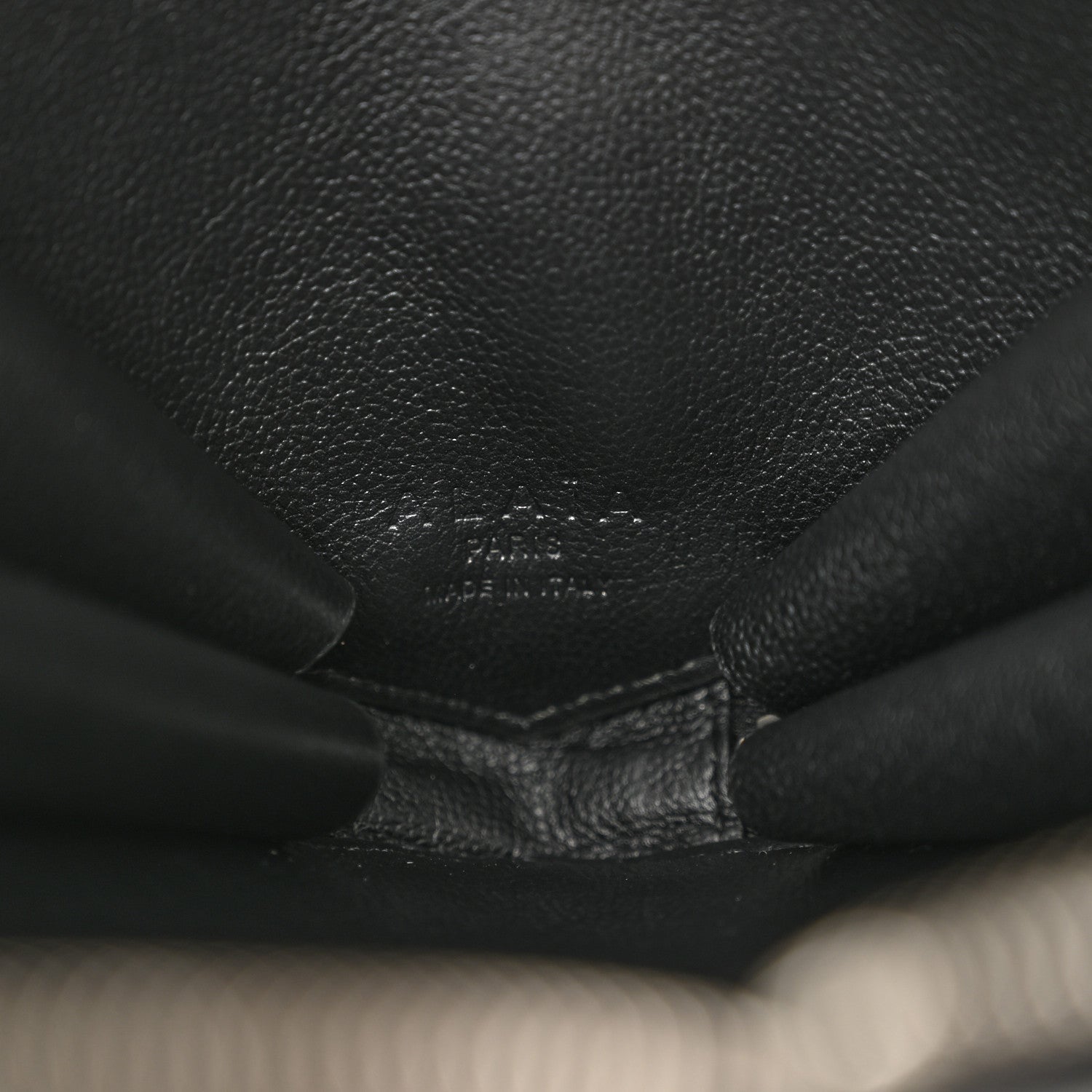 Alaia Patent Calfskin Le Coeur Bag Black 6 of 11