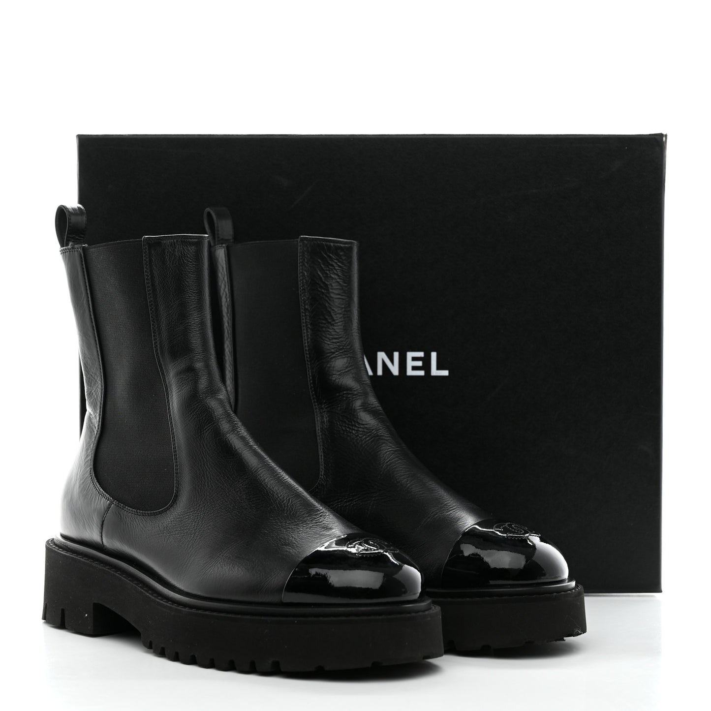 Crumpled Calfskin Patent Cap Toe Short Boots 41 Black