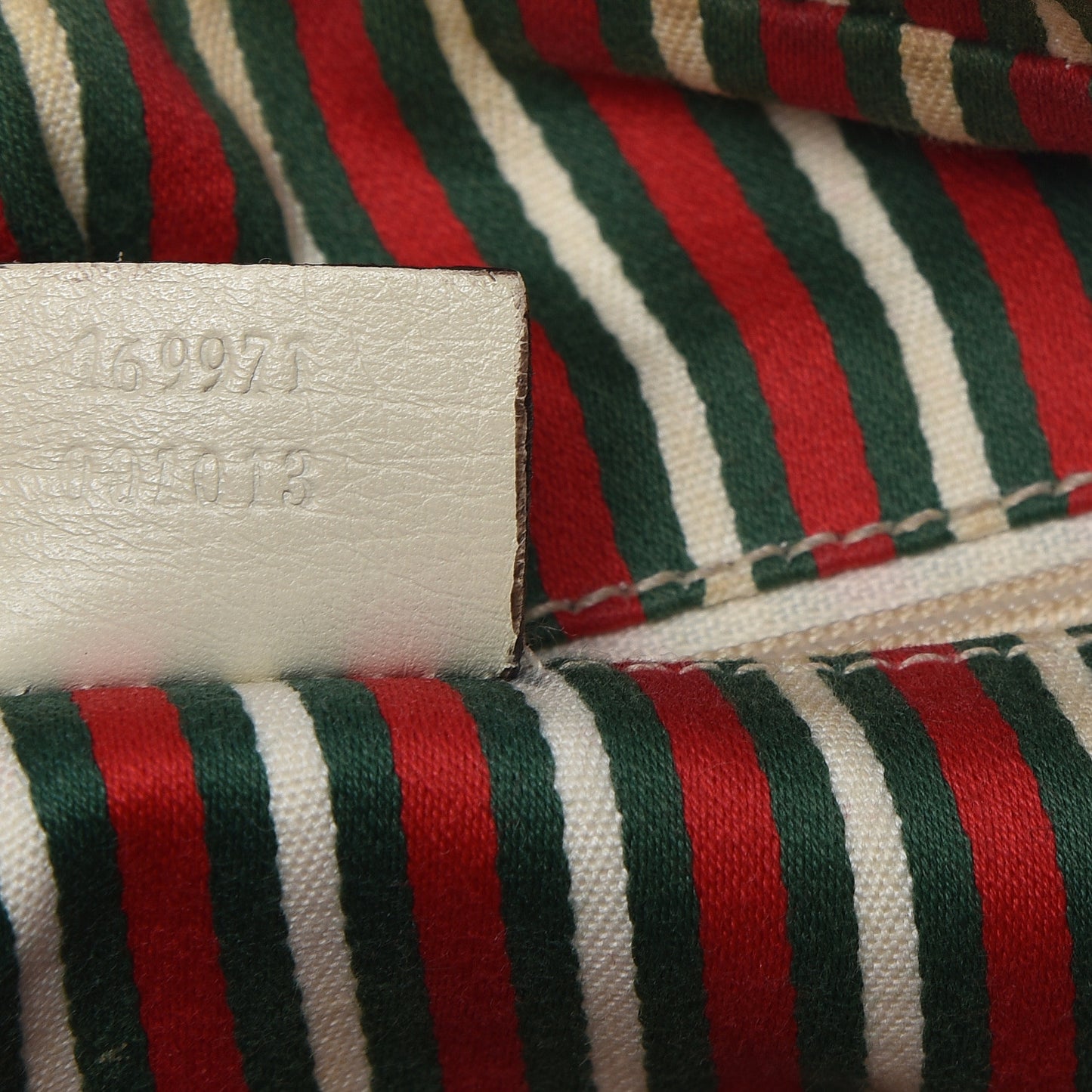 Monogram Medium New Britt Boston Off White