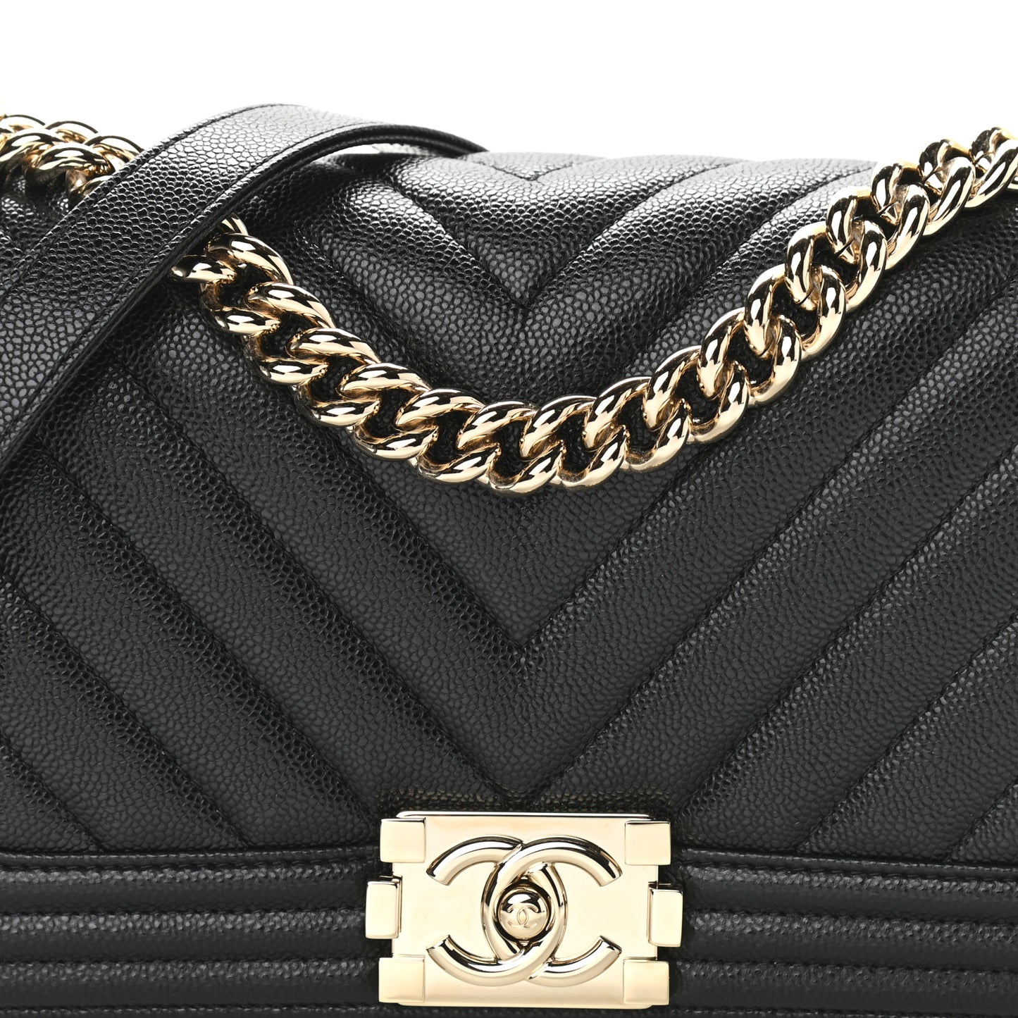Caviar Chevron Quilted Medium Boy Flap Black