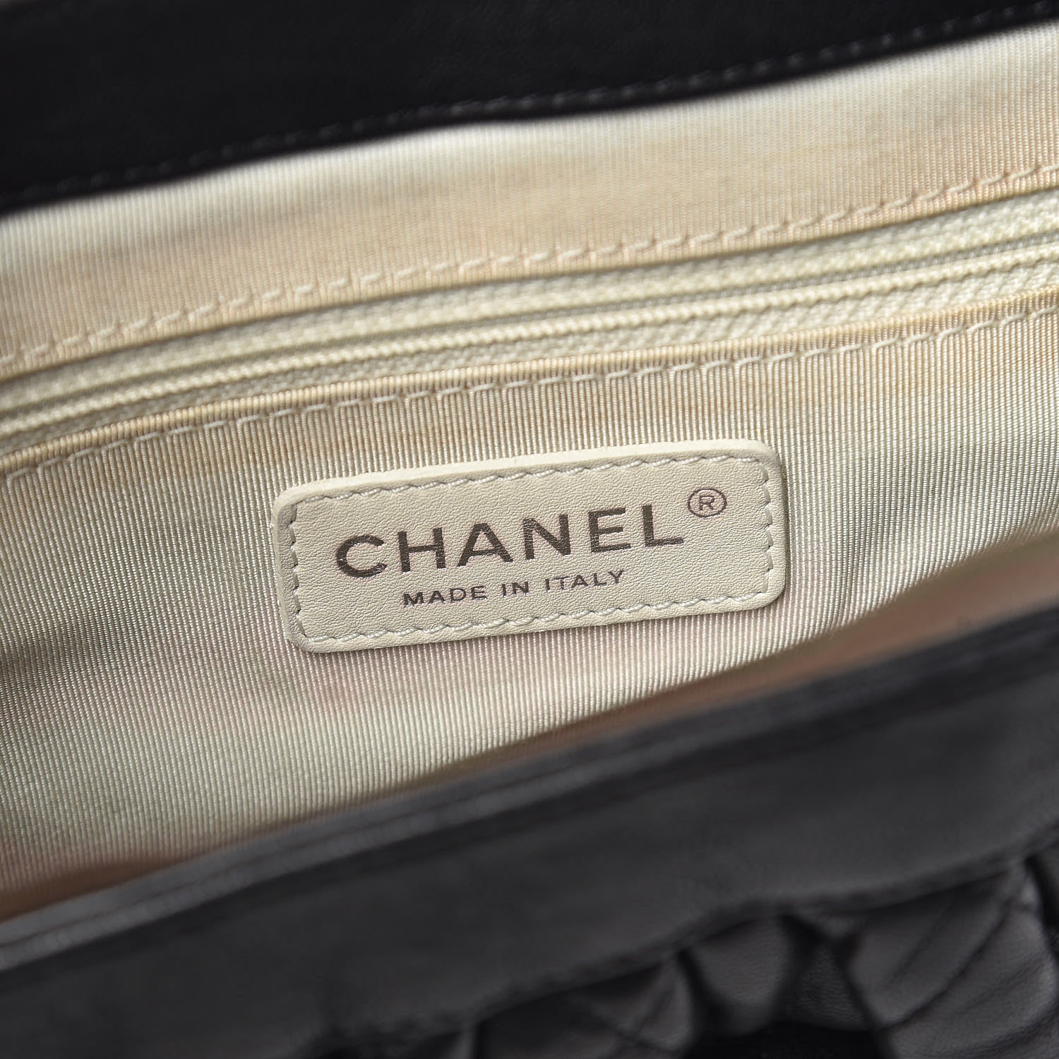 Chanel Washed Lambskin Quilted Medium Chain Around Messenger Black 6 of 11