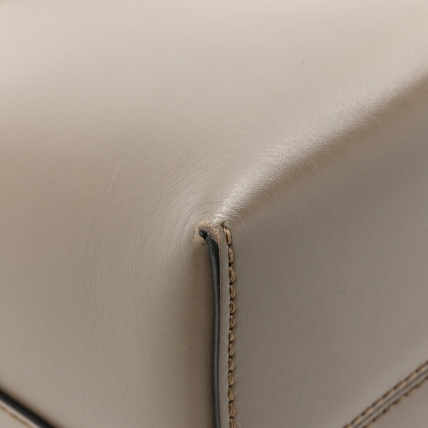 Vitello King Elaphe Python Print Logo Medium By The Way Boston Bag Tartufo Daisy Roccia