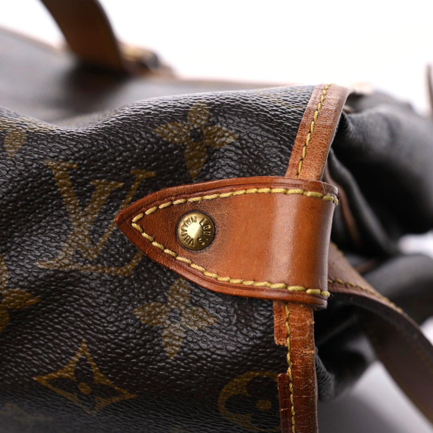 Monogram Saumur 43