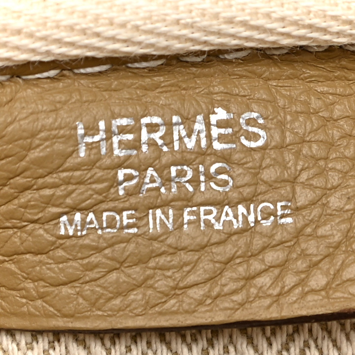 Taurillon Clemence Victoria II 35 Camel