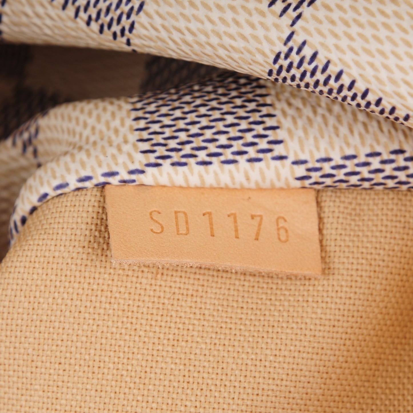 Damier Azur Totally MM