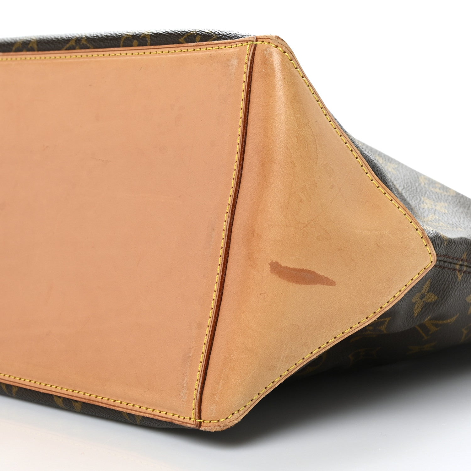 Louis Vuitton Monogram Cabas Mezzo 8 of 9