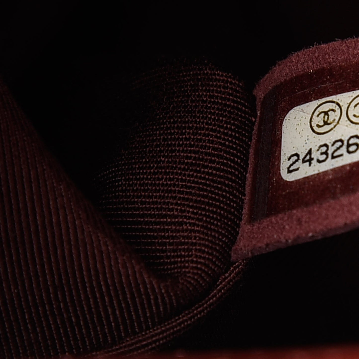 Lambskin Quilted Medium Boy Flap Burgundy