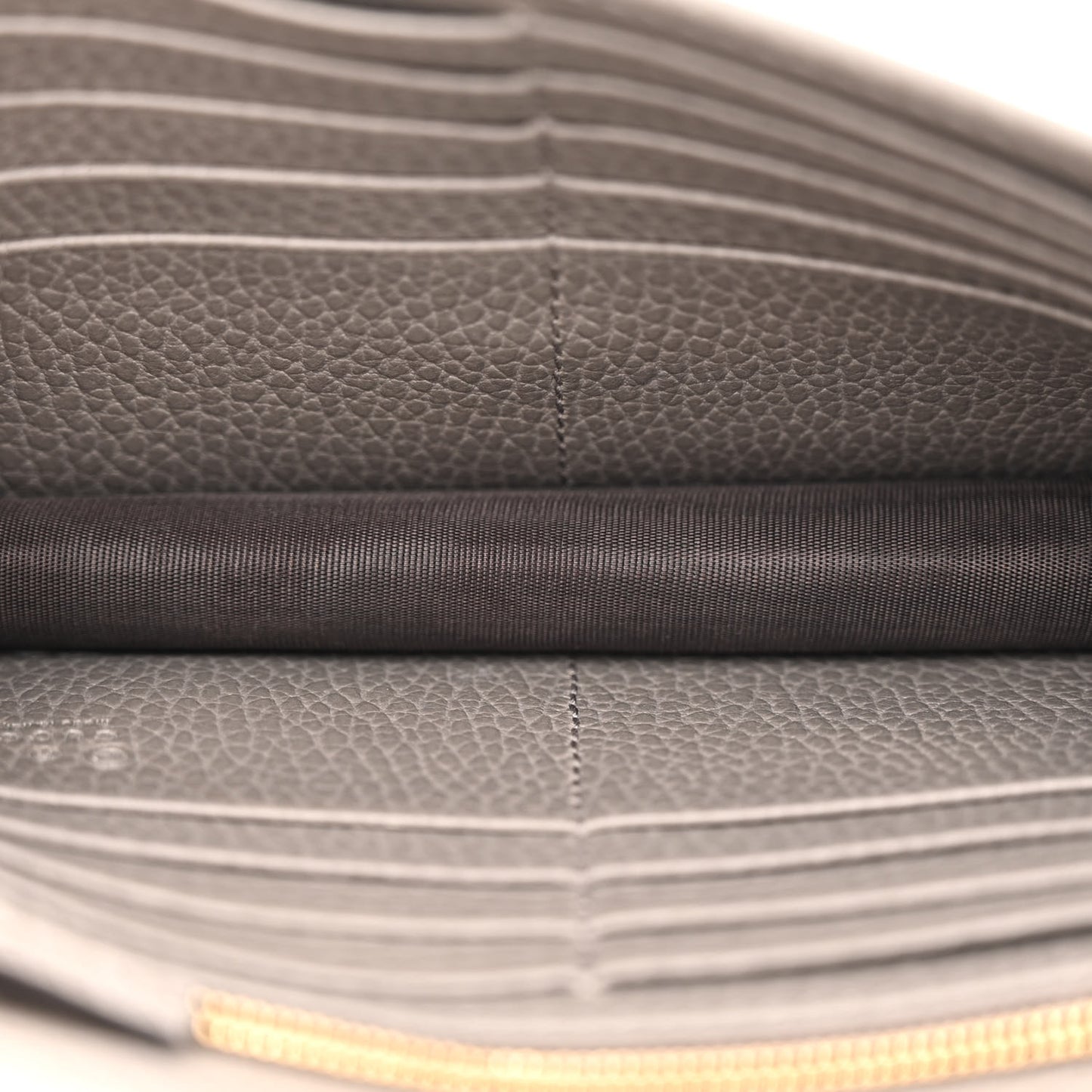 Dollar Calfskin Interlocking G Chain Wallet Loess