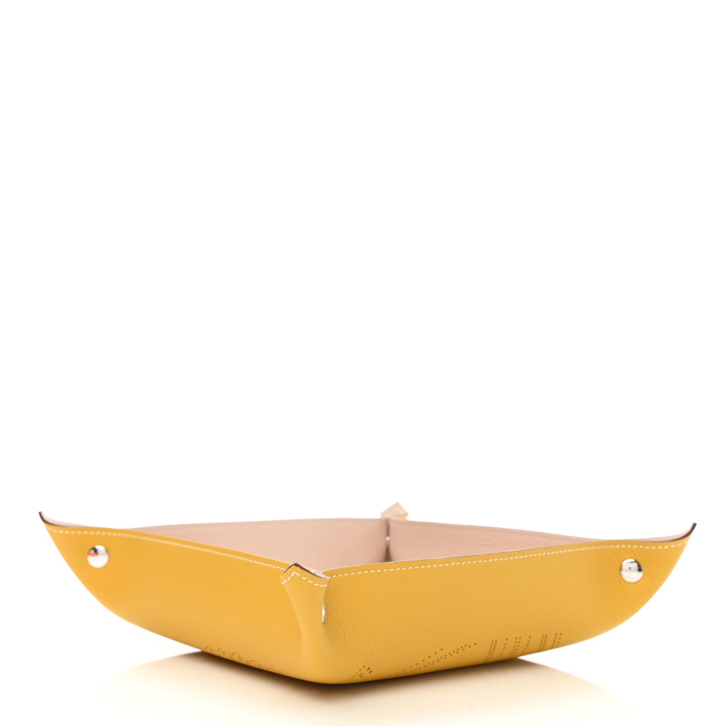 Taurillon Clemence Mises et Relances Robe Du Soire Change Tray Jaune Ivoire